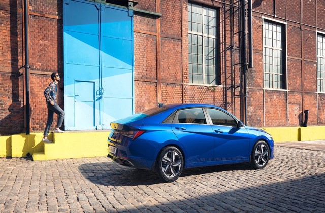 elantra-cn7-01